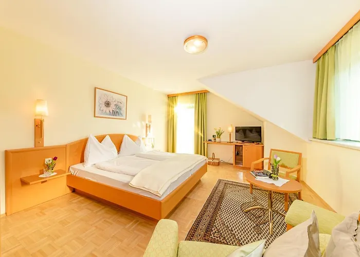 Hoefer Der Genusstreffpunkt Πανσιόν